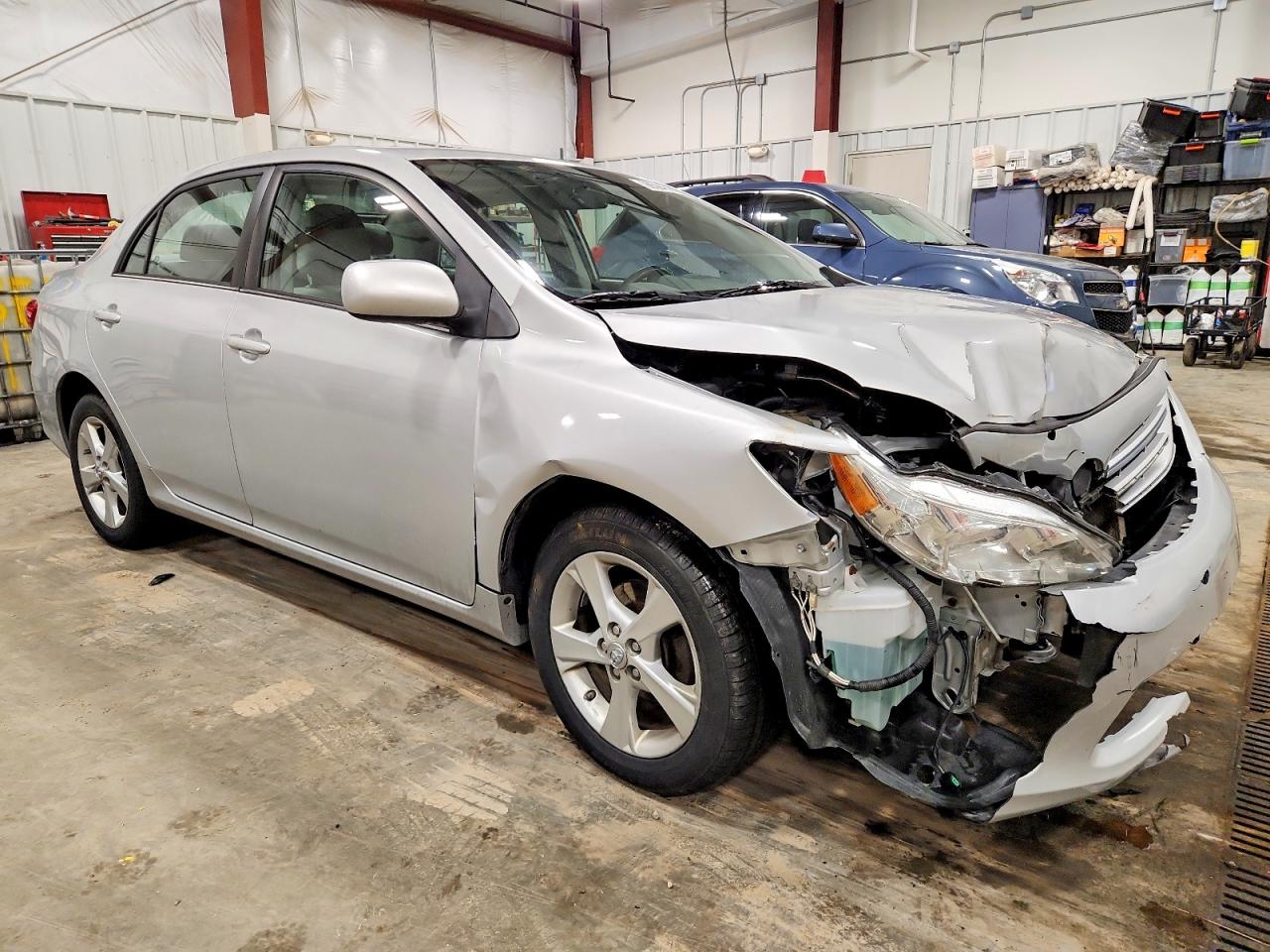2013 TOYOTA COROLLA BASE photo 4