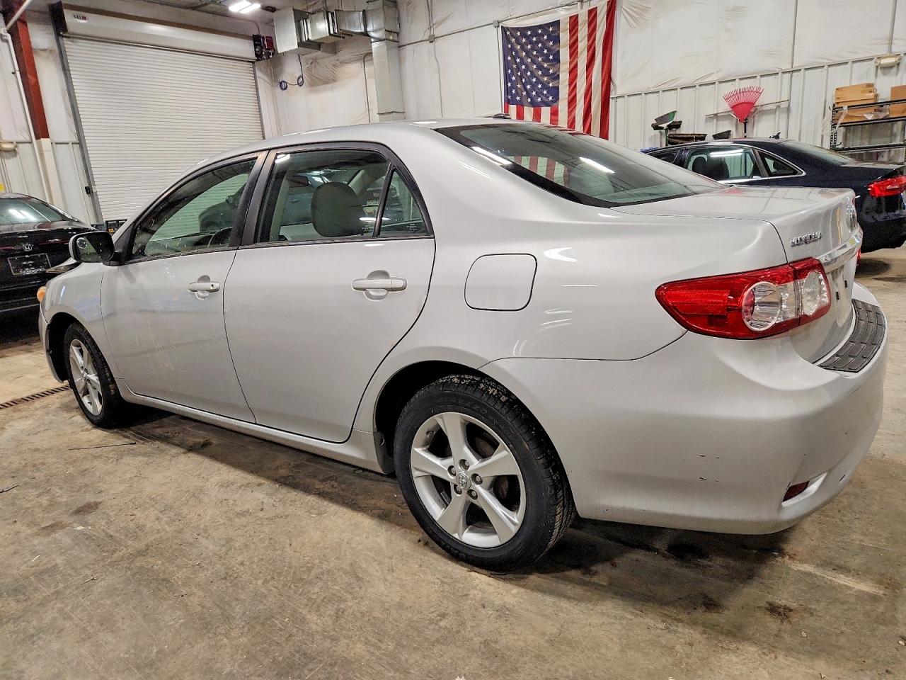 2013 TOYOTA COROLLA BASE photo 2