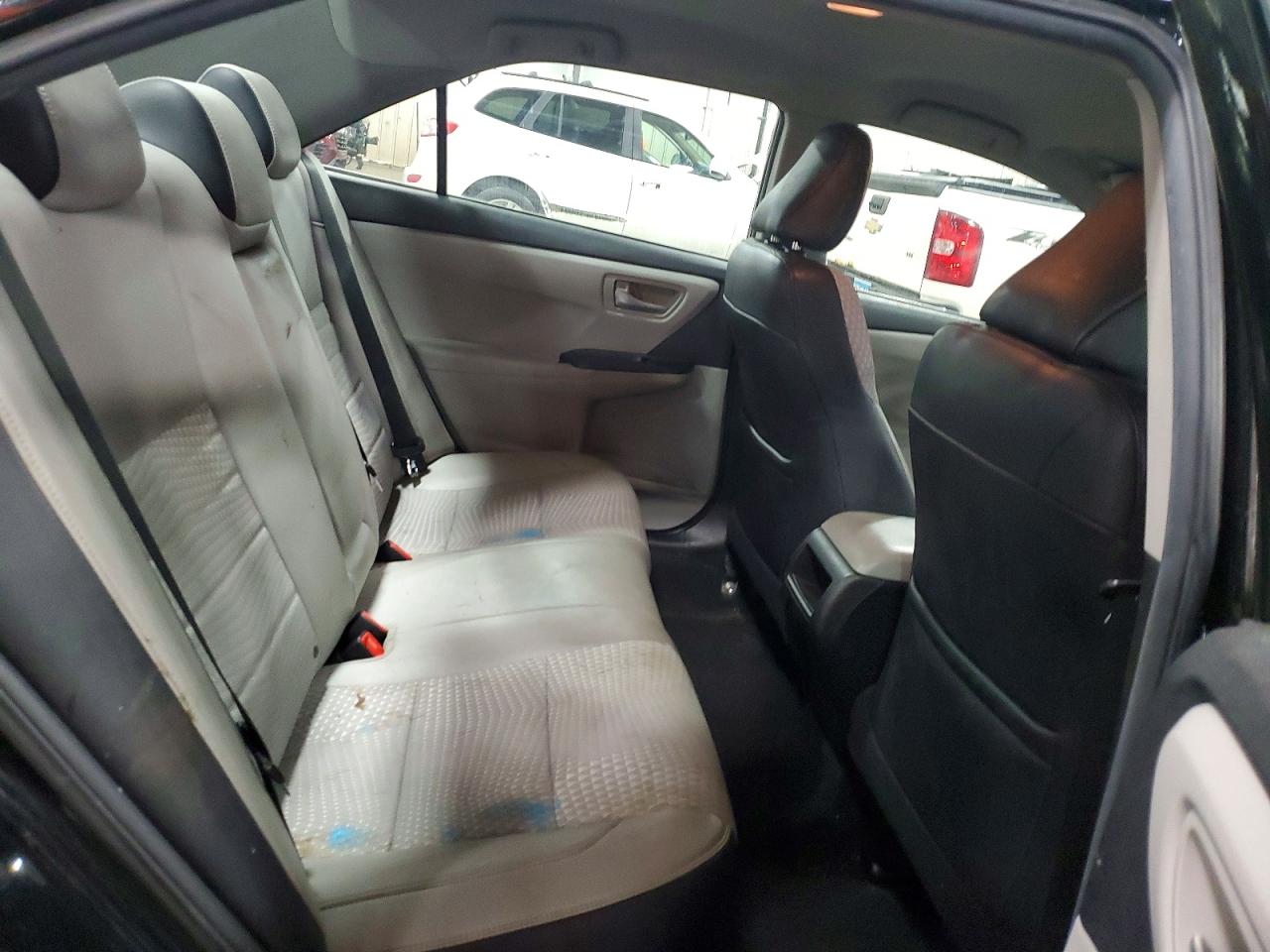 2015 TOYOTA CAMRY SE photo 10
