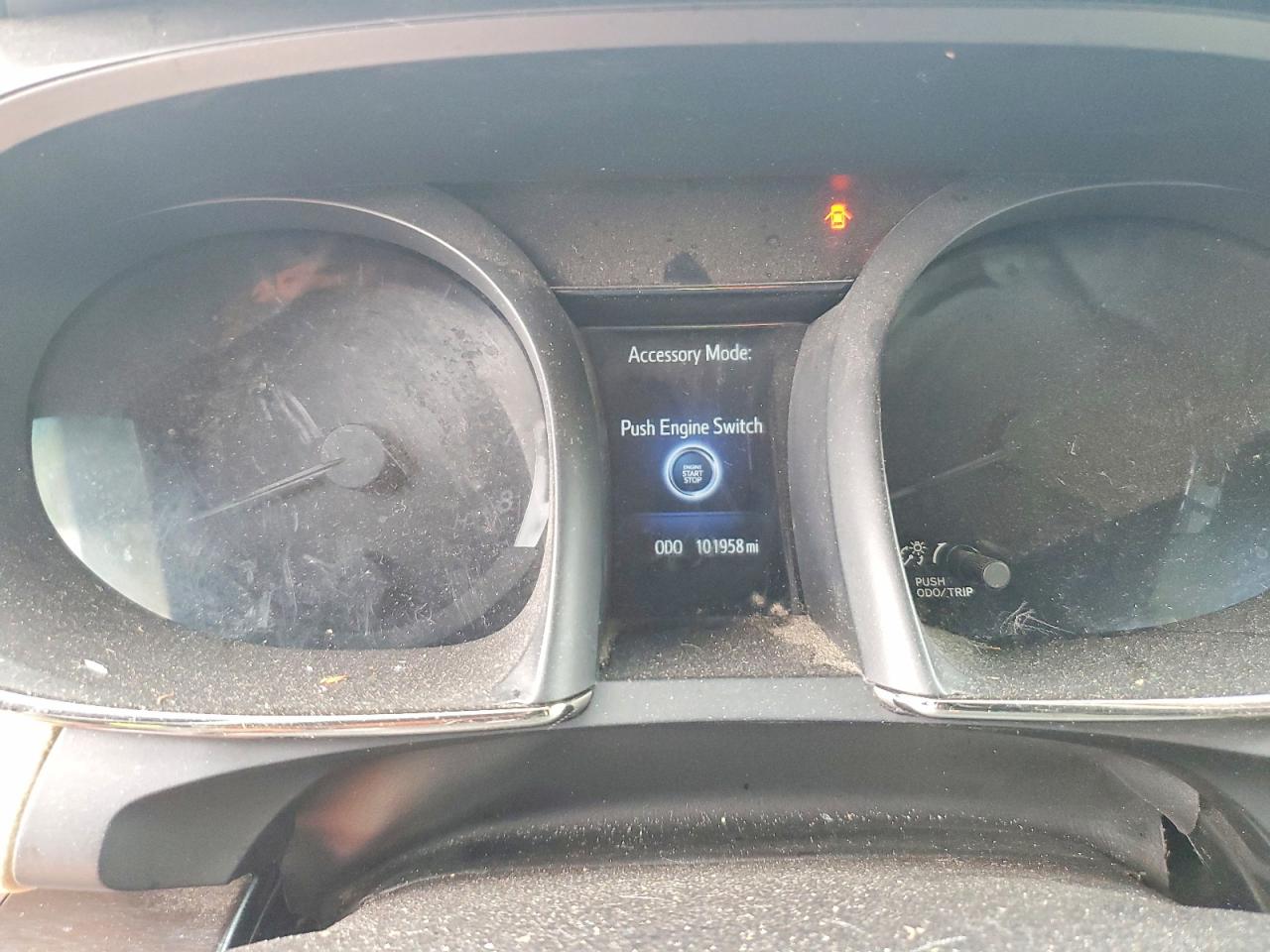 2016 TOYOTA AVALON XLE photo 9