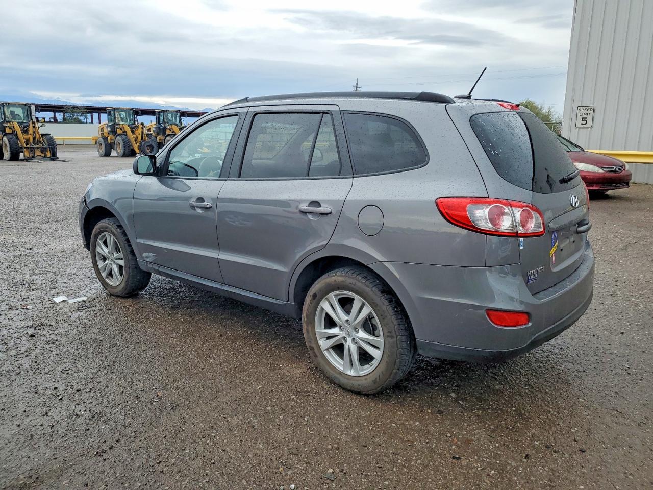 2010 HYUNDAI SANTA FE GLS photo 2