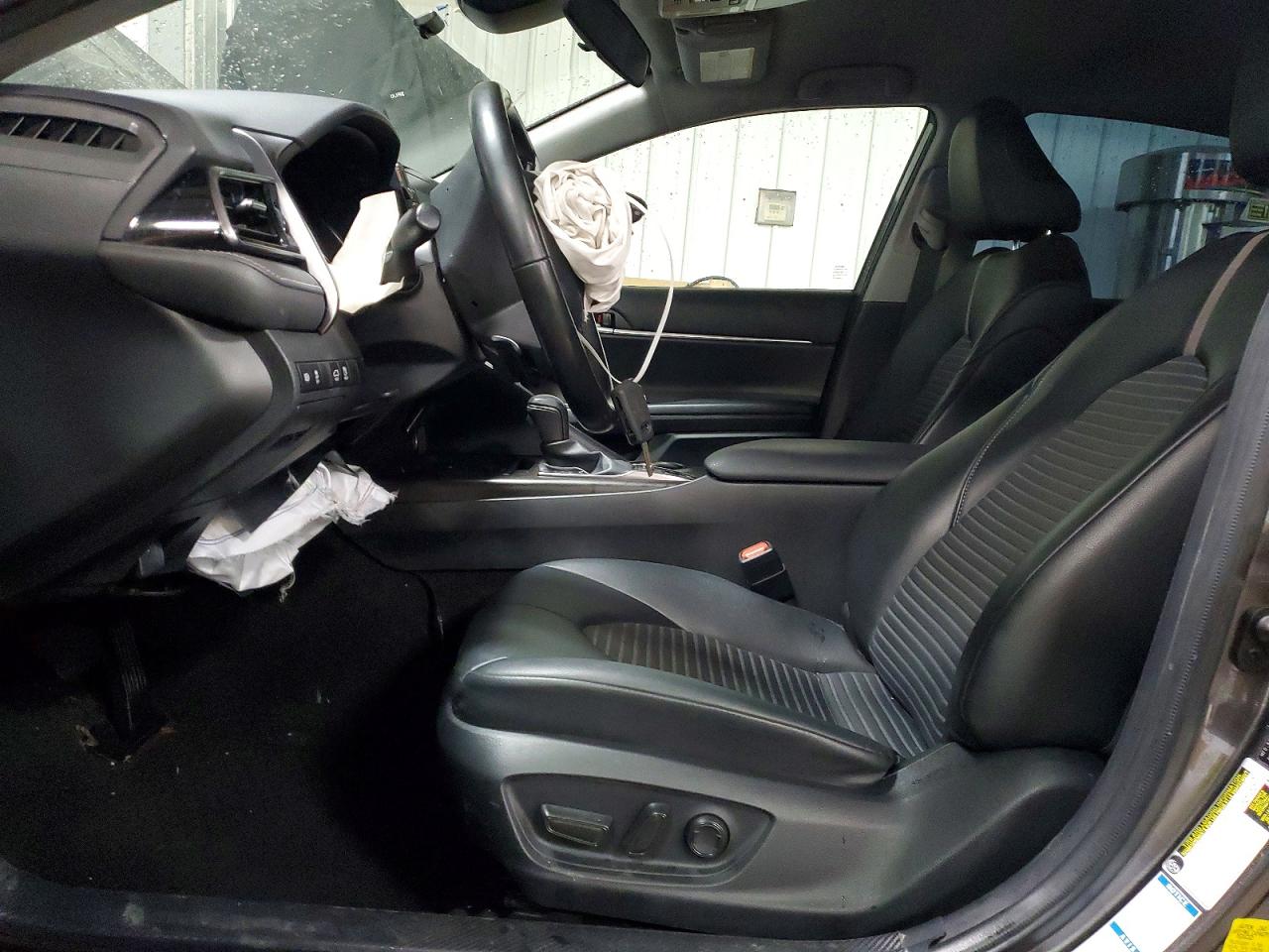 2023 TOYOTA CAMRY SE NIGHT SHADE photo 7