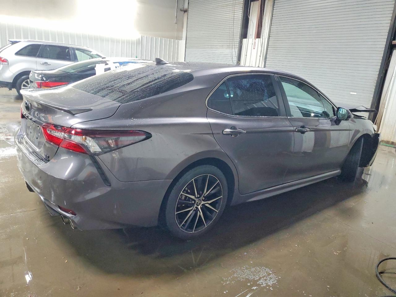 2023 TOYOTA CAMRY SE NIGHT SHADE photo 3