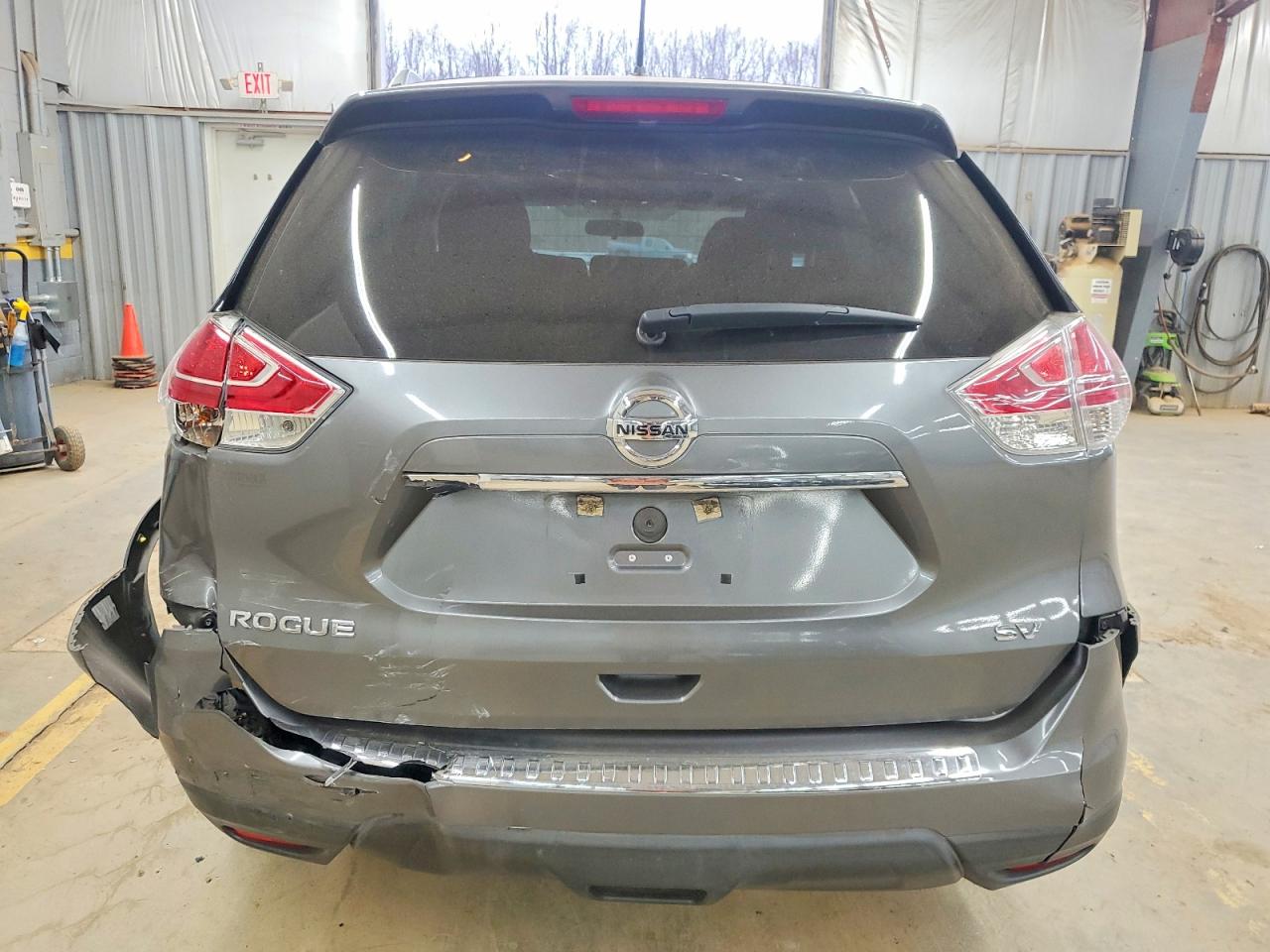 2016 NISSAN ROGUE S photo 6