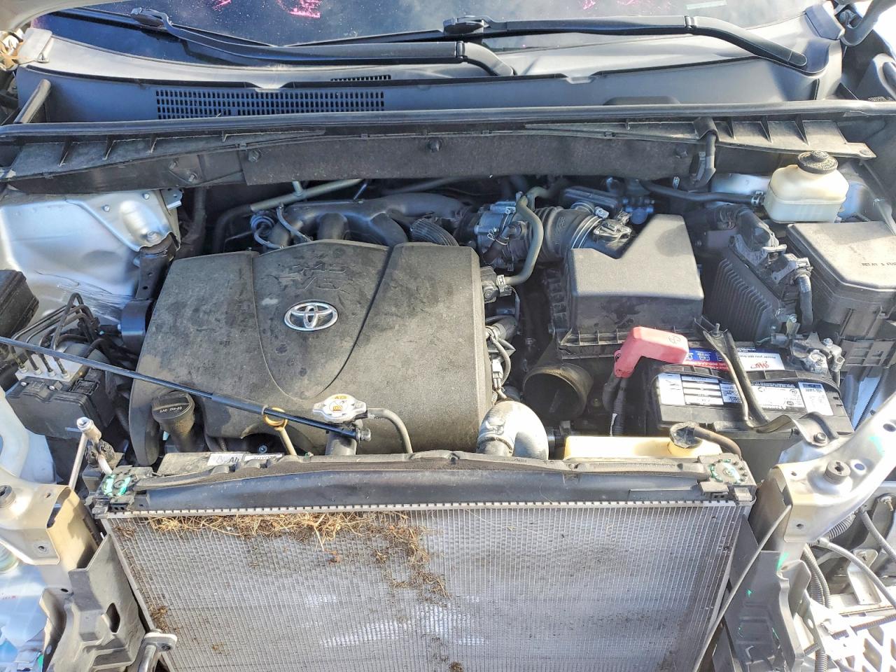 2018 TOYOTA HIGHLANDER SE photo 12