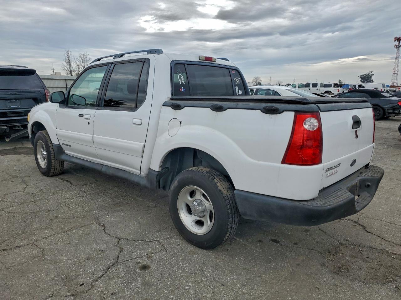 2002 FORD EXPLORER SPORT TRAC photo 2