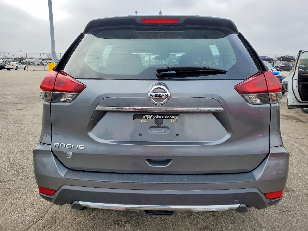 2020 NISSAN ROGUE S photo 6