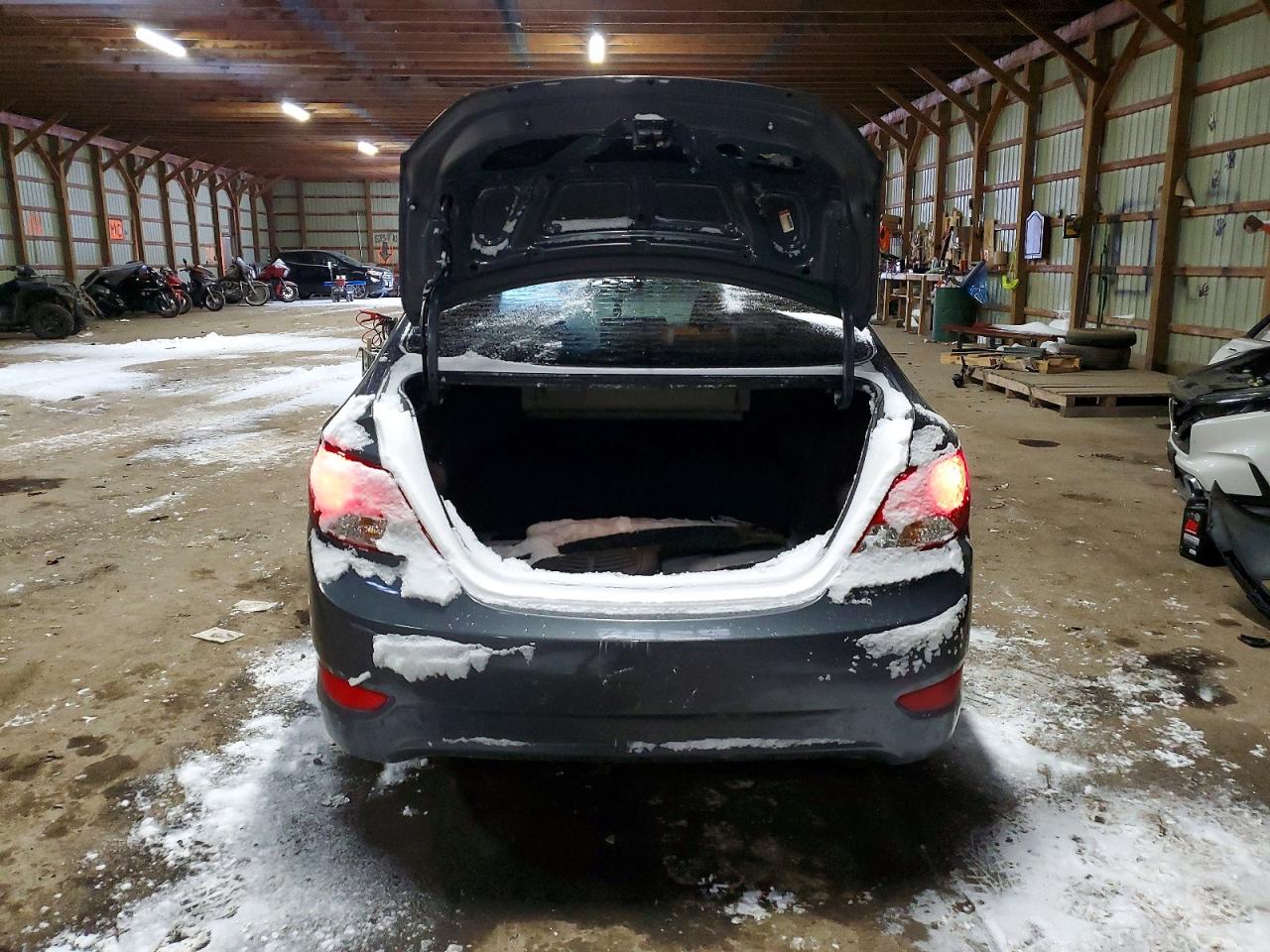 2012 HYUNDAI ACCENT GLS photo 6