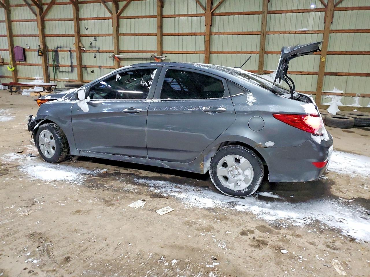2012 HYUNDAI ACCENT GLS photo 2
