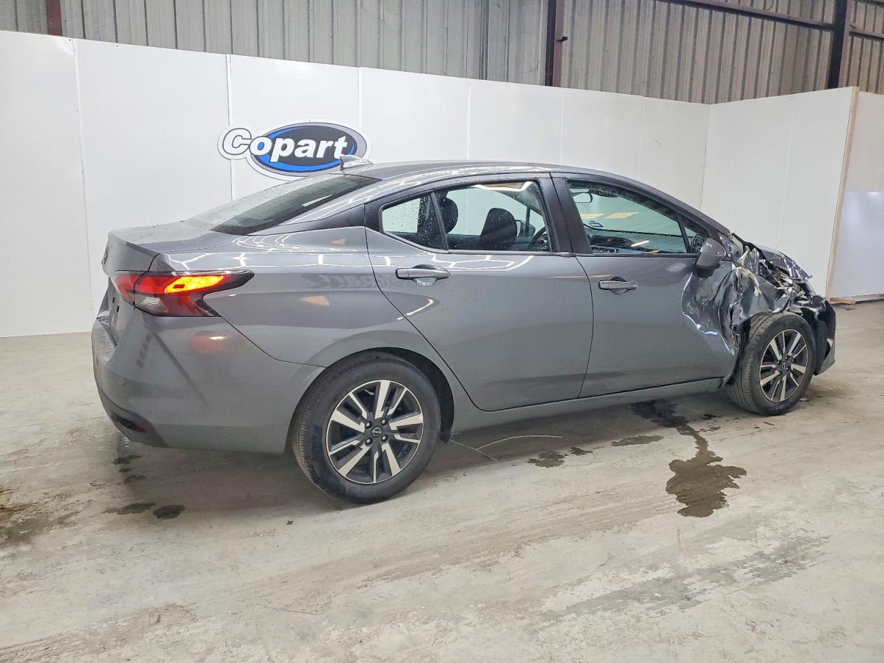 2025 NISSAN VERSA SV photo 5