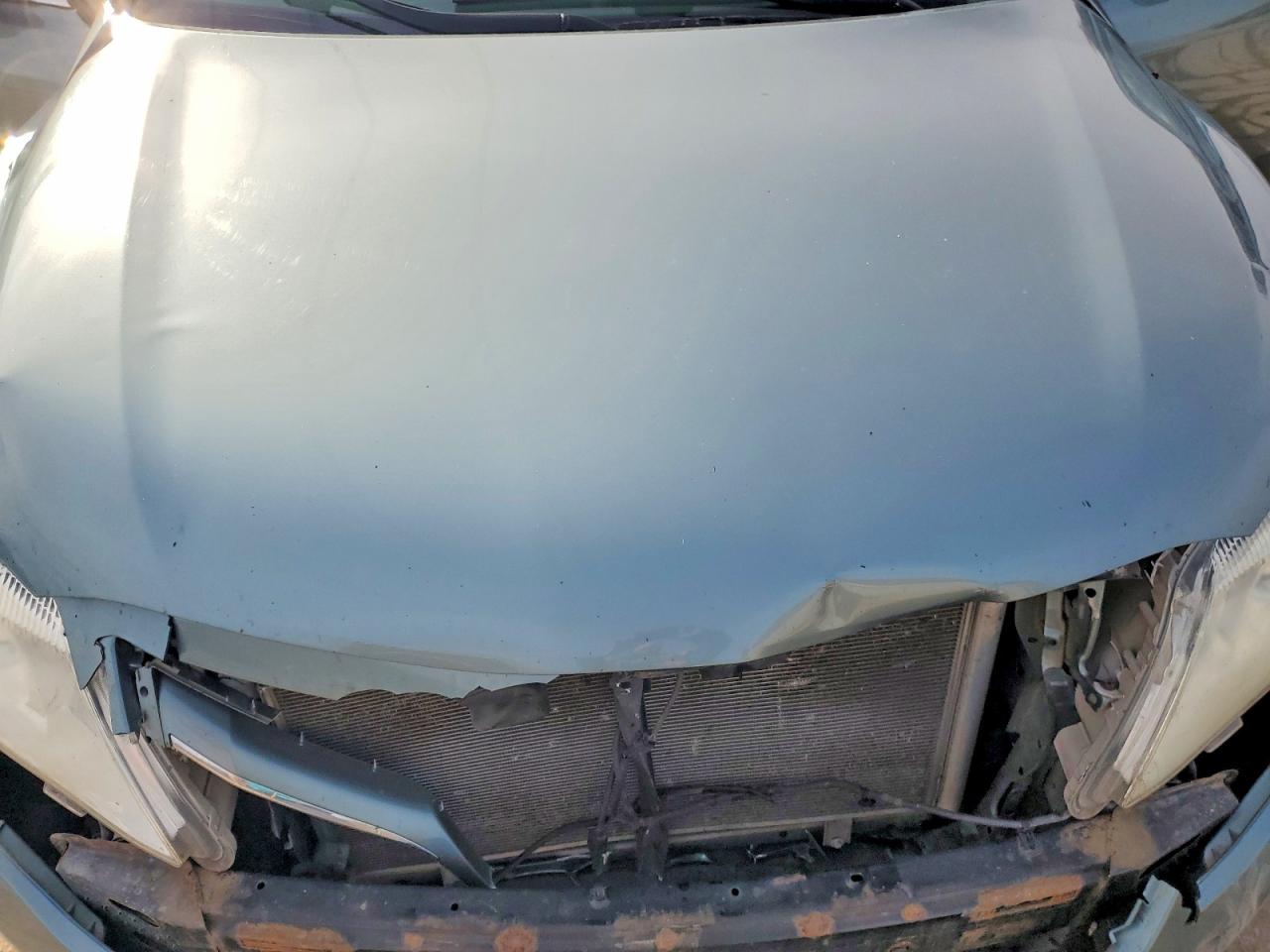 2010 TOYOTA CAMRY BASE photo 11