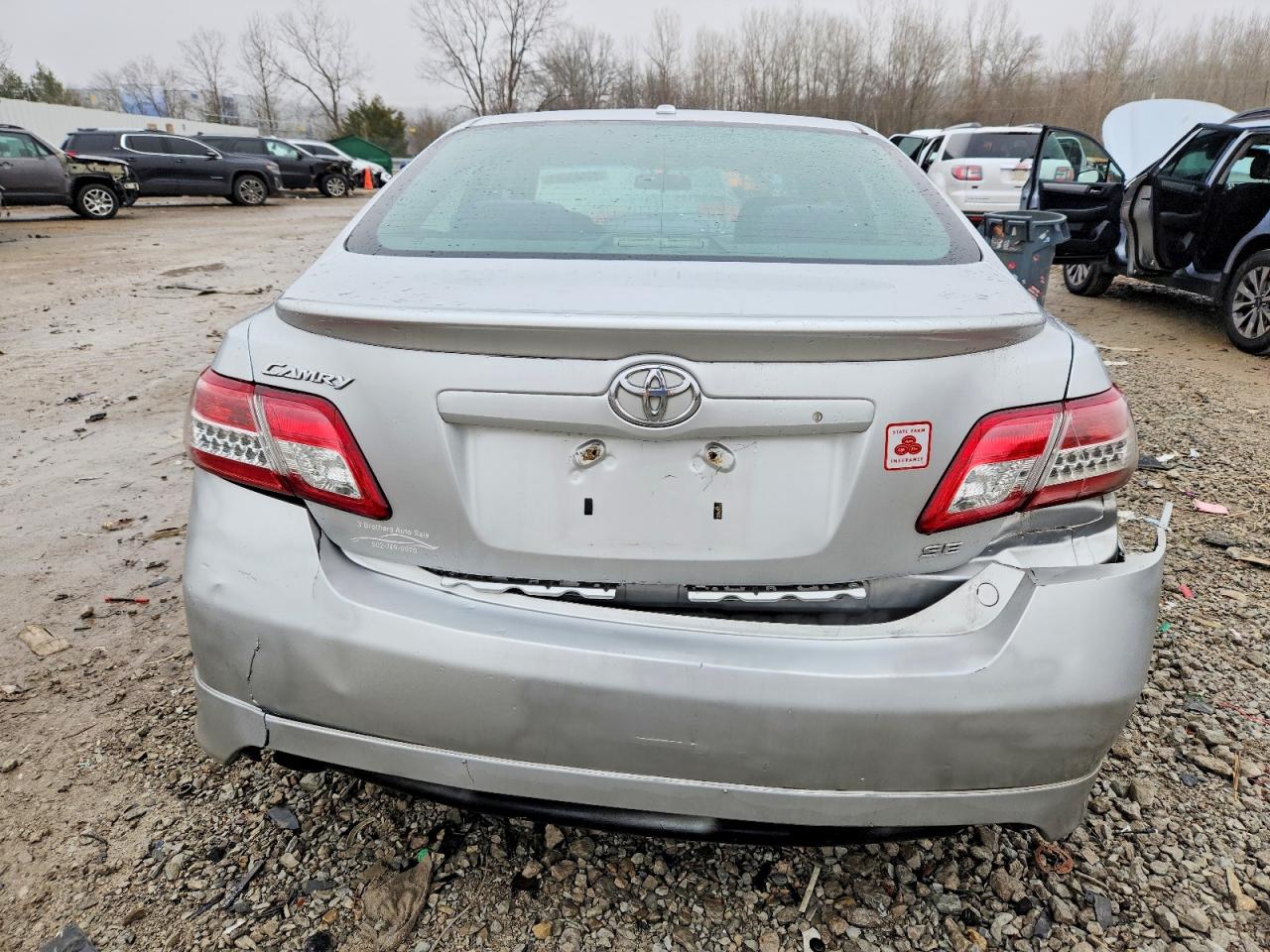2011 TOYOTA CAMRY BASE photo 6