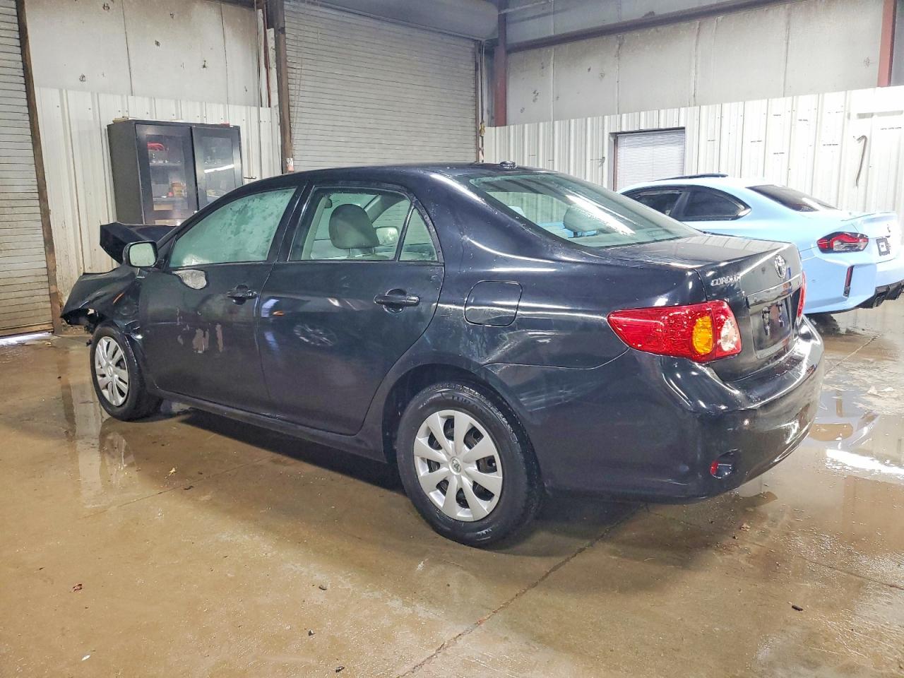 2010 TOYOTA COROLLA BASE photo 3