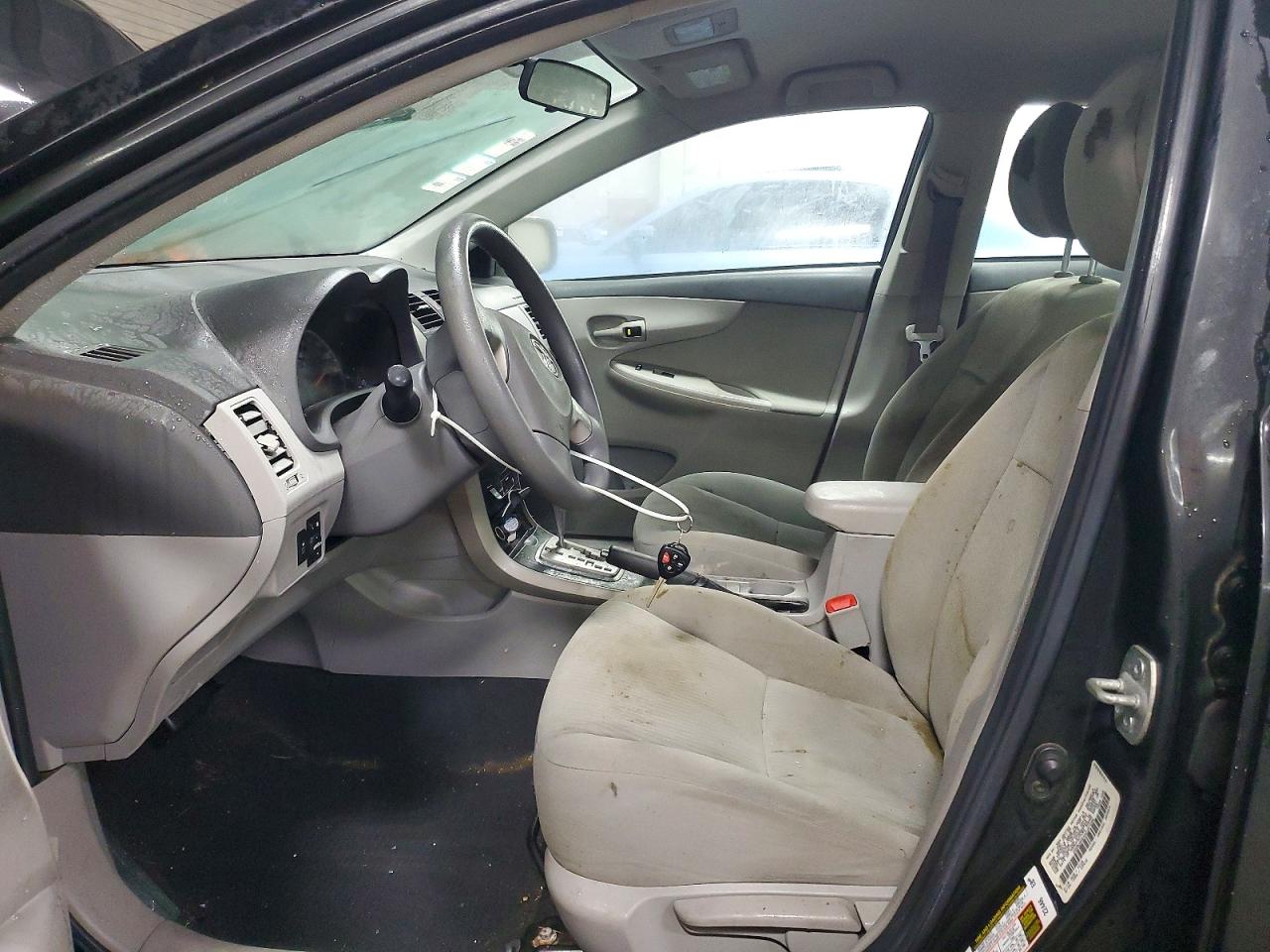 2010 TOYOTA COROLLA BASE photo 13
