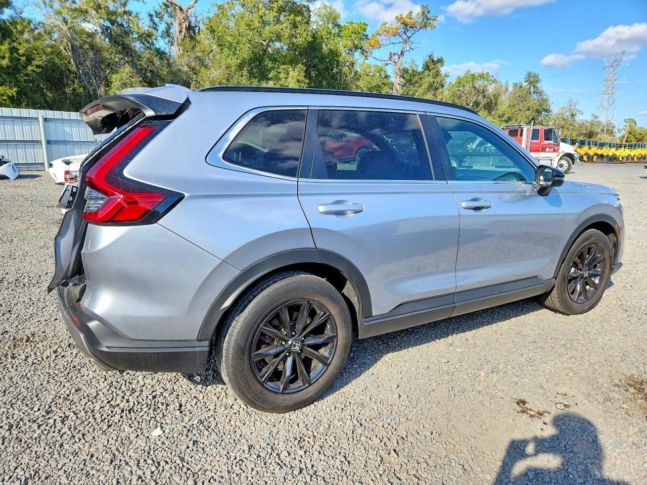 2024 HONDA CR-V SPORT photo 3