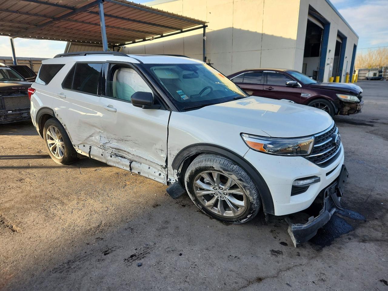 2023 FORD EXPLORER XLT photo 7