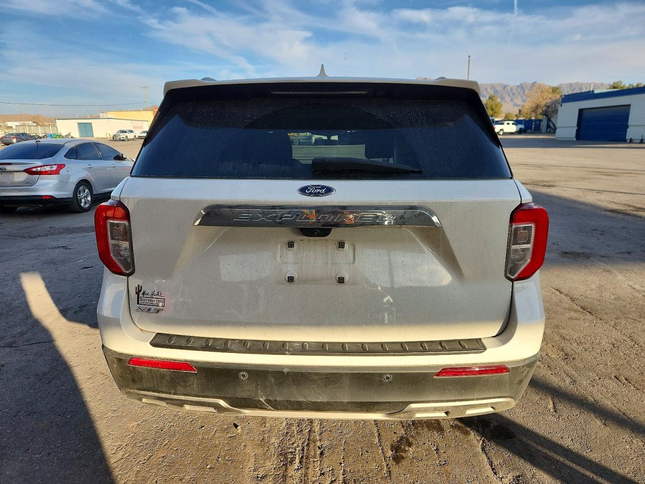 2023 FORD EXPLORER XLT photo 11