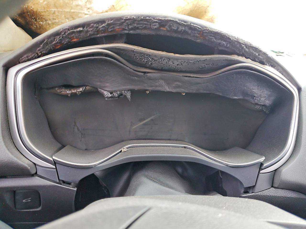 2013 FORD FUSION SE photo 9