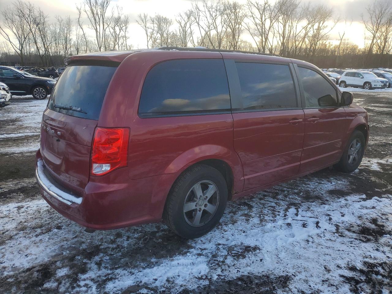 2011 DODGE GRAND CARAVAN MAINSTREET photo 3