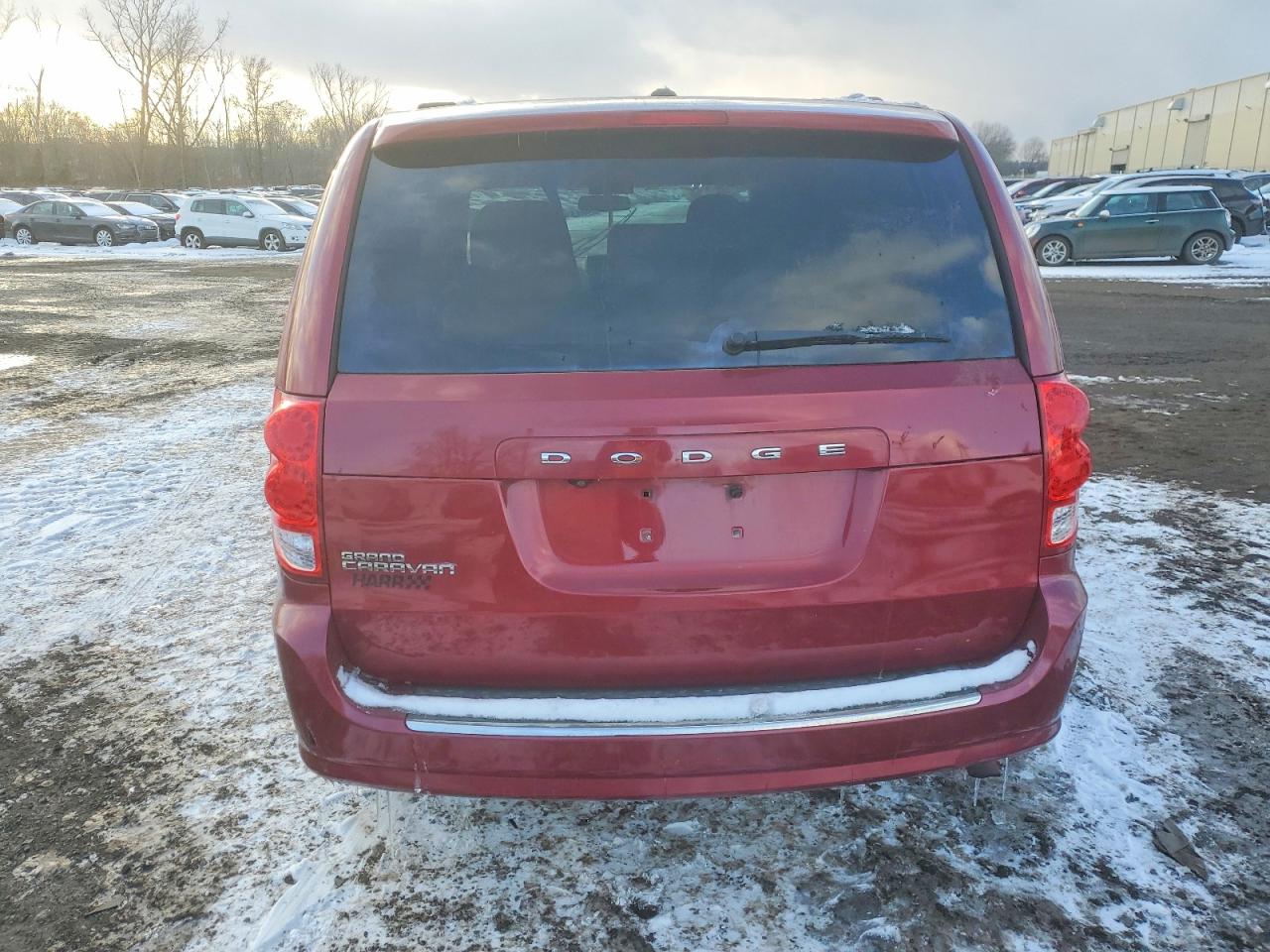 2011 DODGE GRAND CARAVAN MAINSTREET photo 6