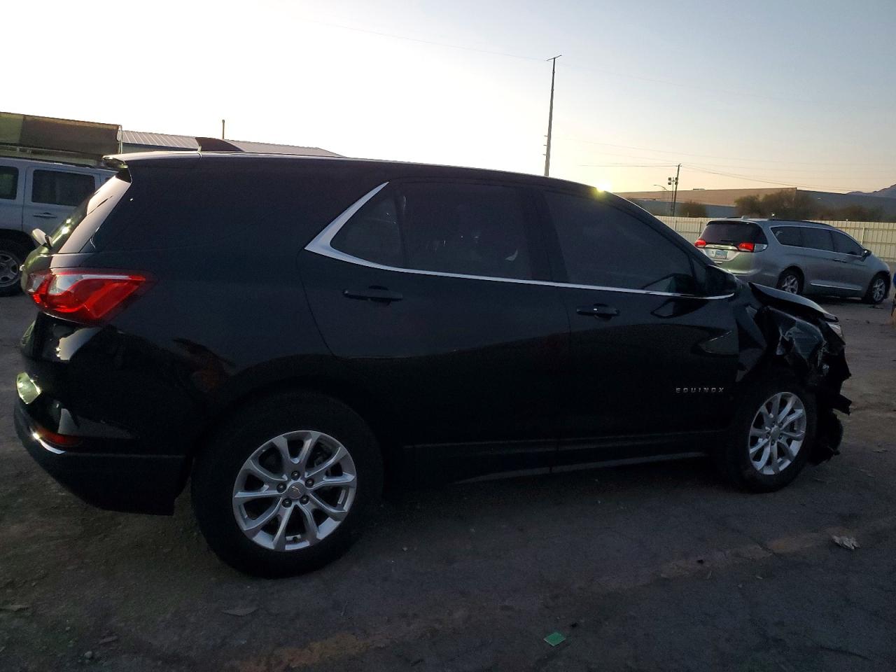 2020 CHEVROLET EQUINOX LT photo 3