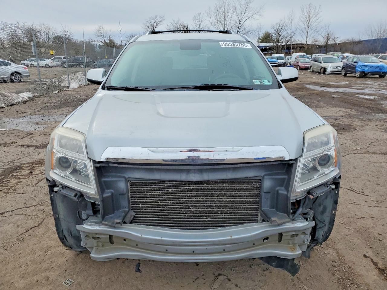 2017 GMC TERRAIN SLE photo 9