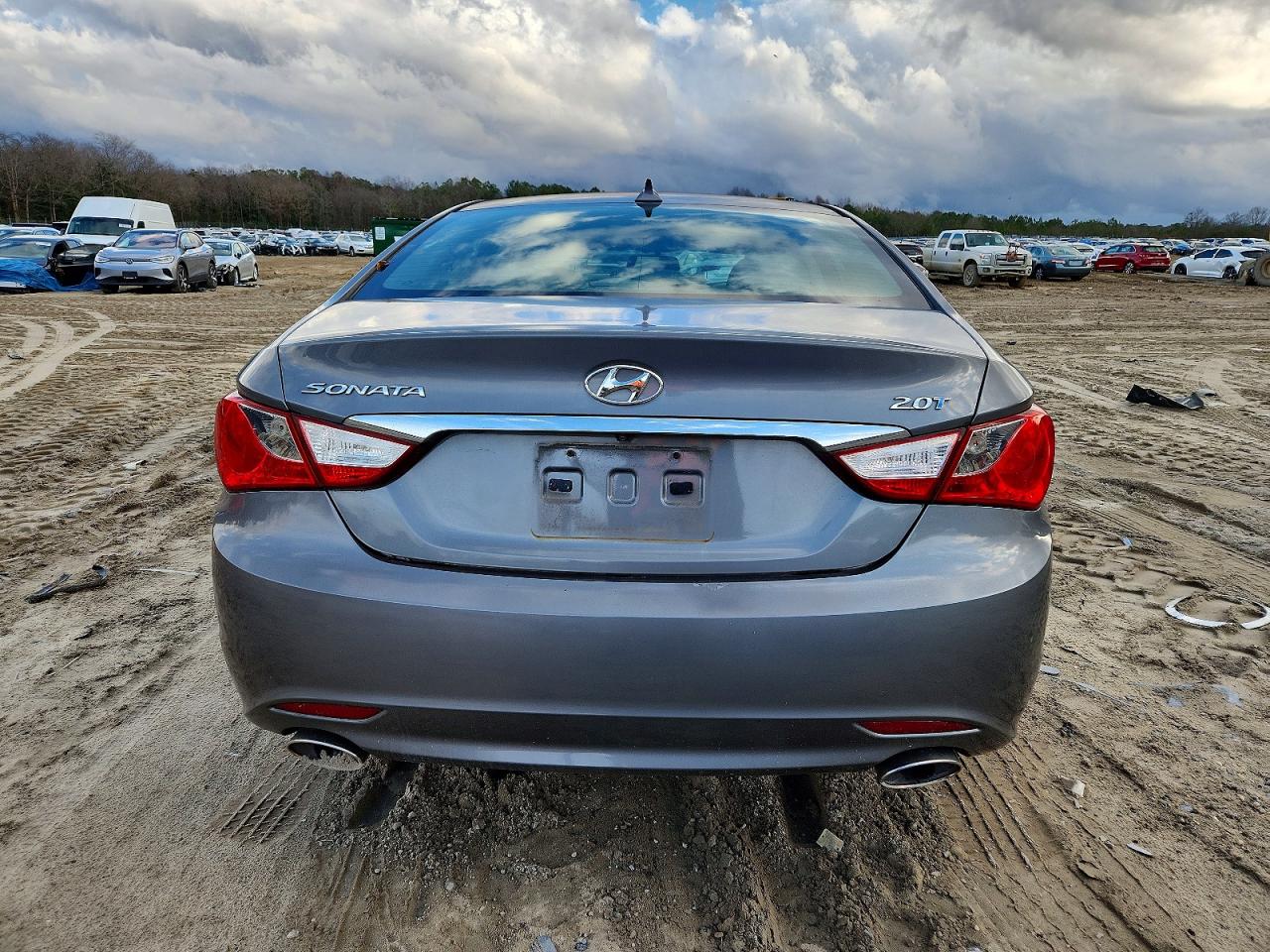 2013 HYUNDAI SONATA SE photo 6