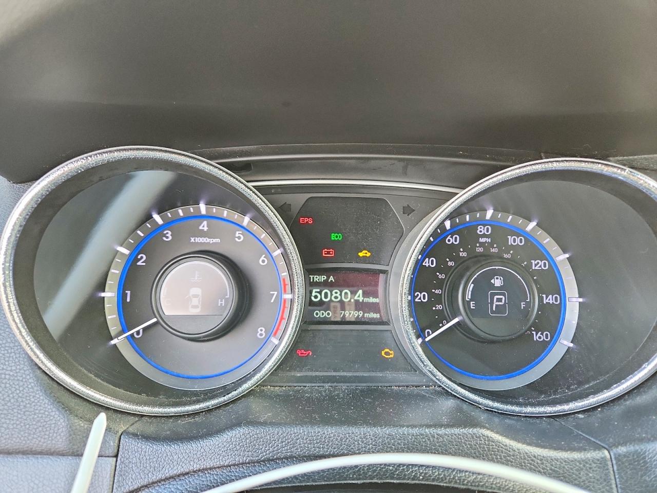 2013 HYUNDAI SONATA SE photo 9