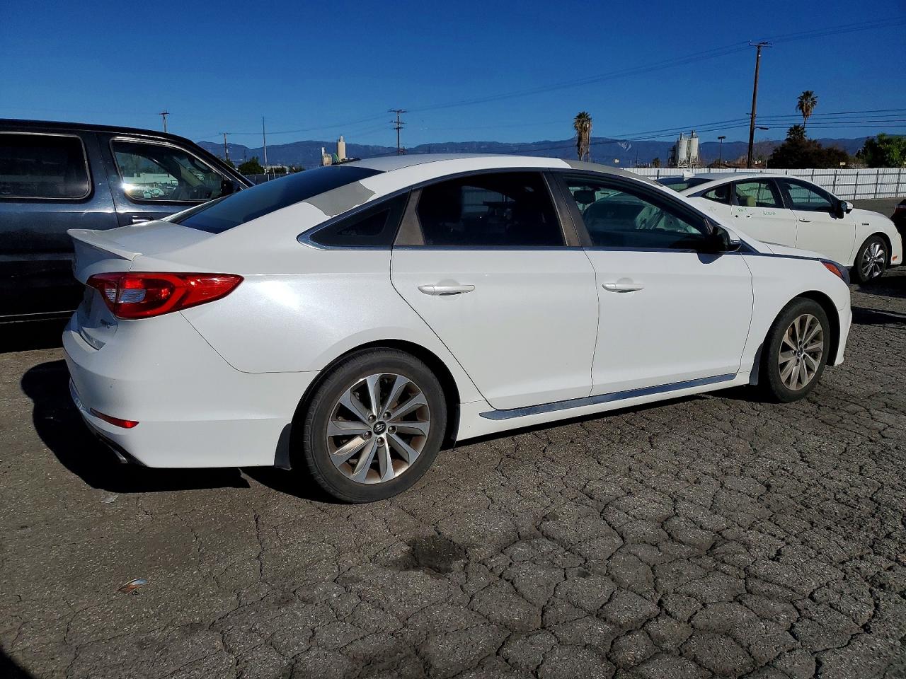 2016 HYUNDAI SONATA SPORT photo 3