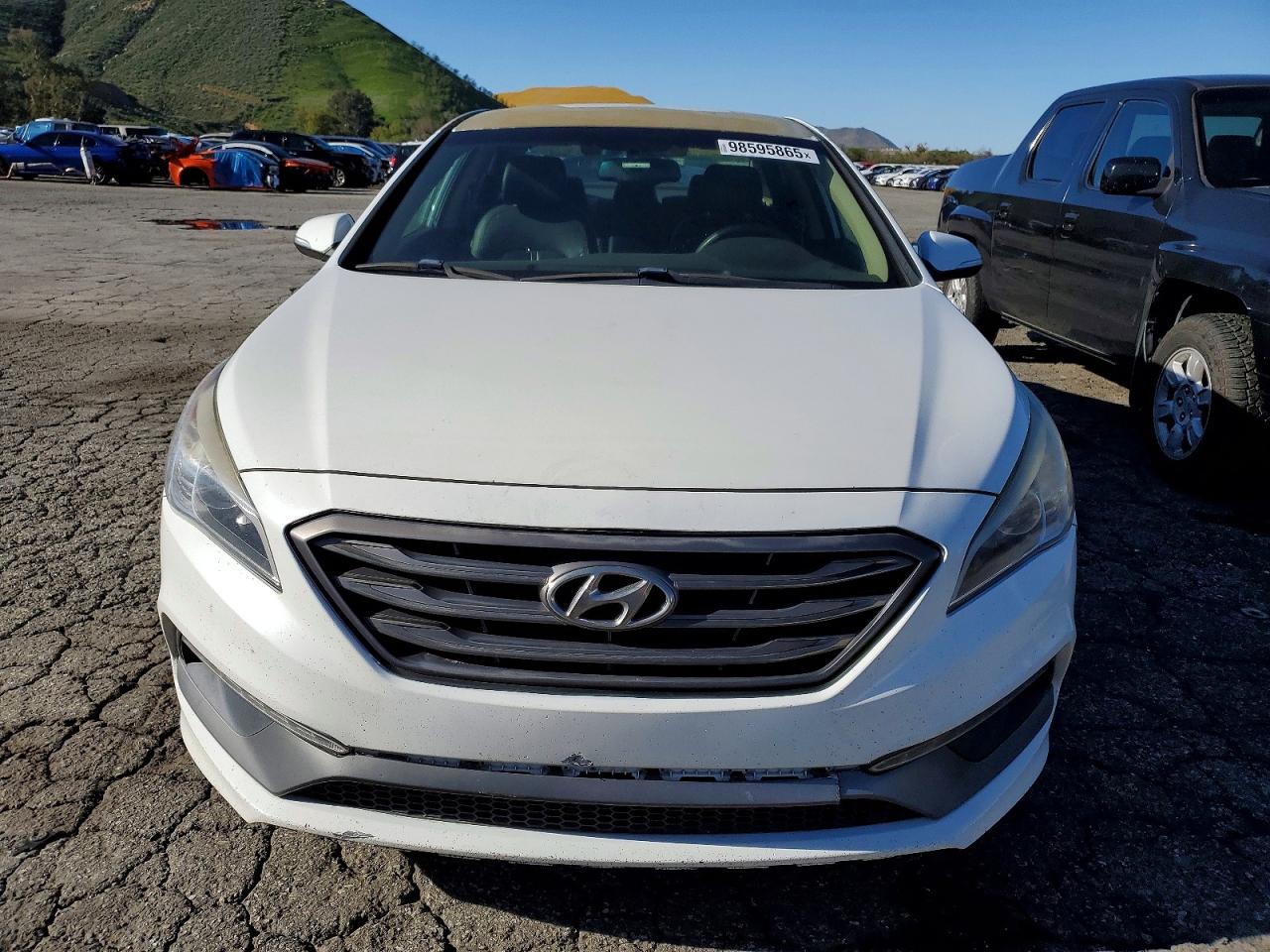 2016 HYUNDAI SONATA SPORT photo 5