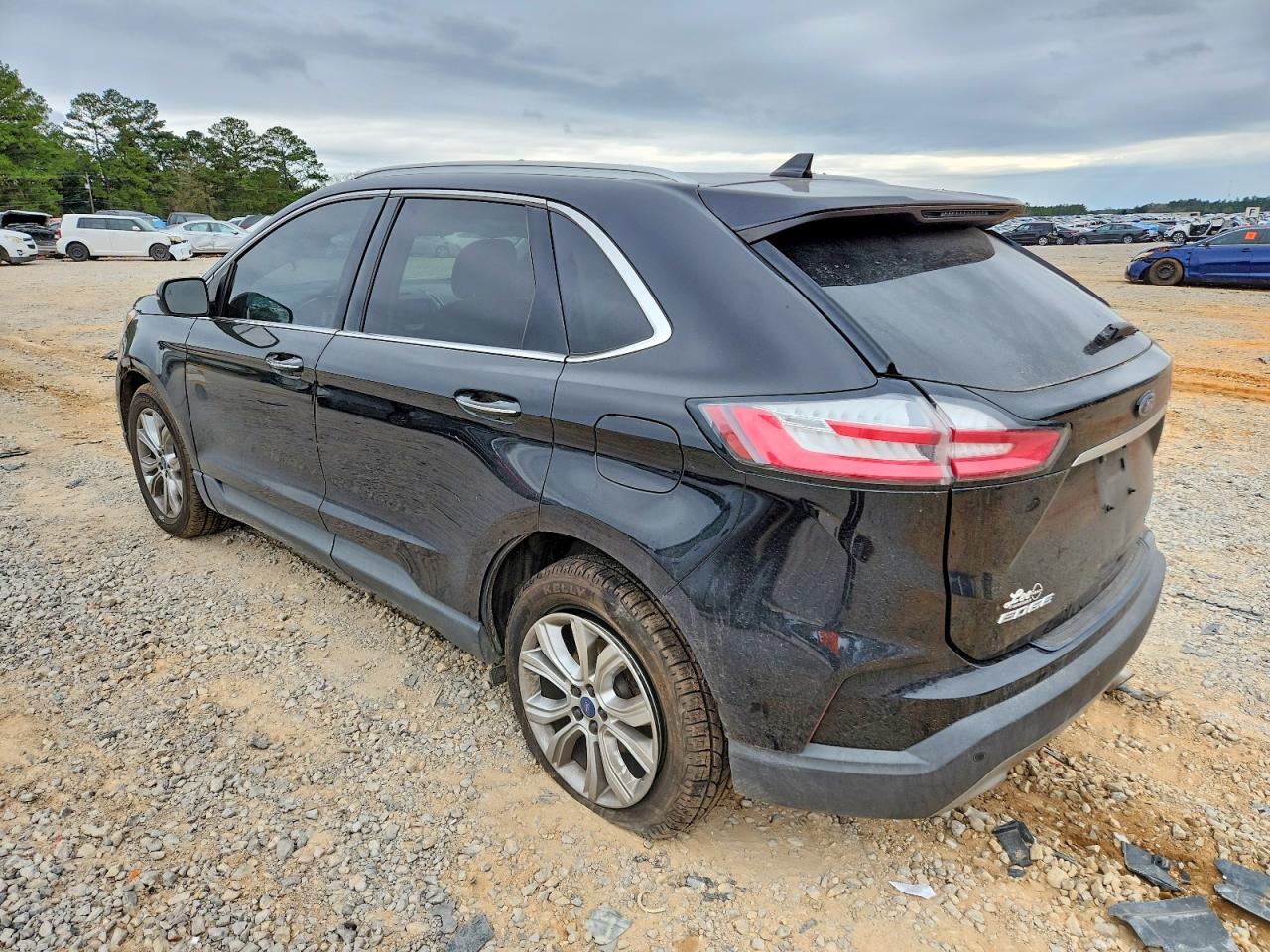 2019 FORD EDGE TITANIUM photo 3