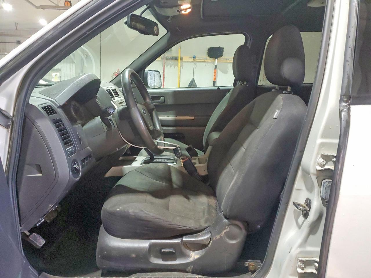 2008 FORD ESCAPE XLT photo 13
