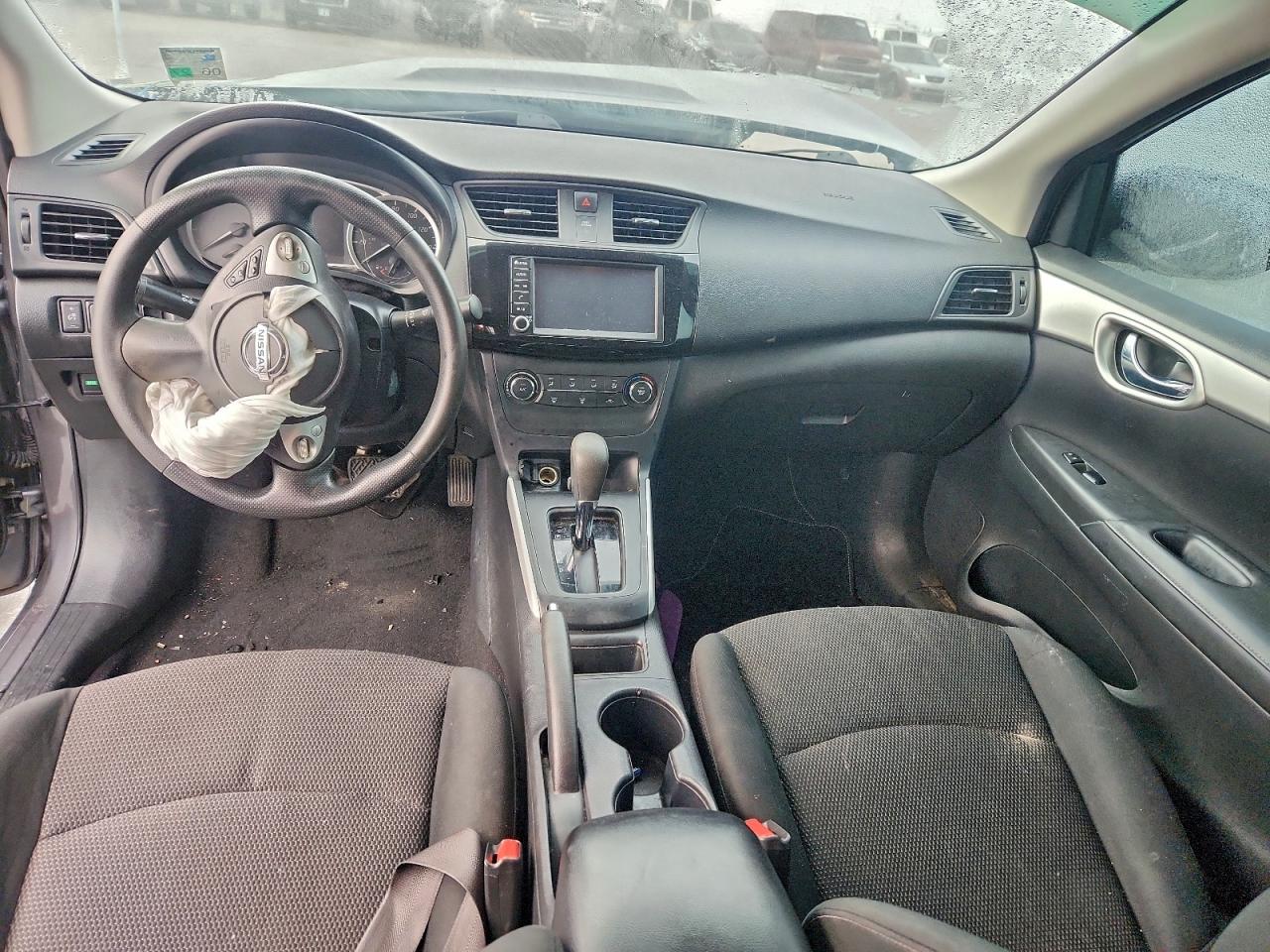 2019 NISSAN SENTRA S photo 8