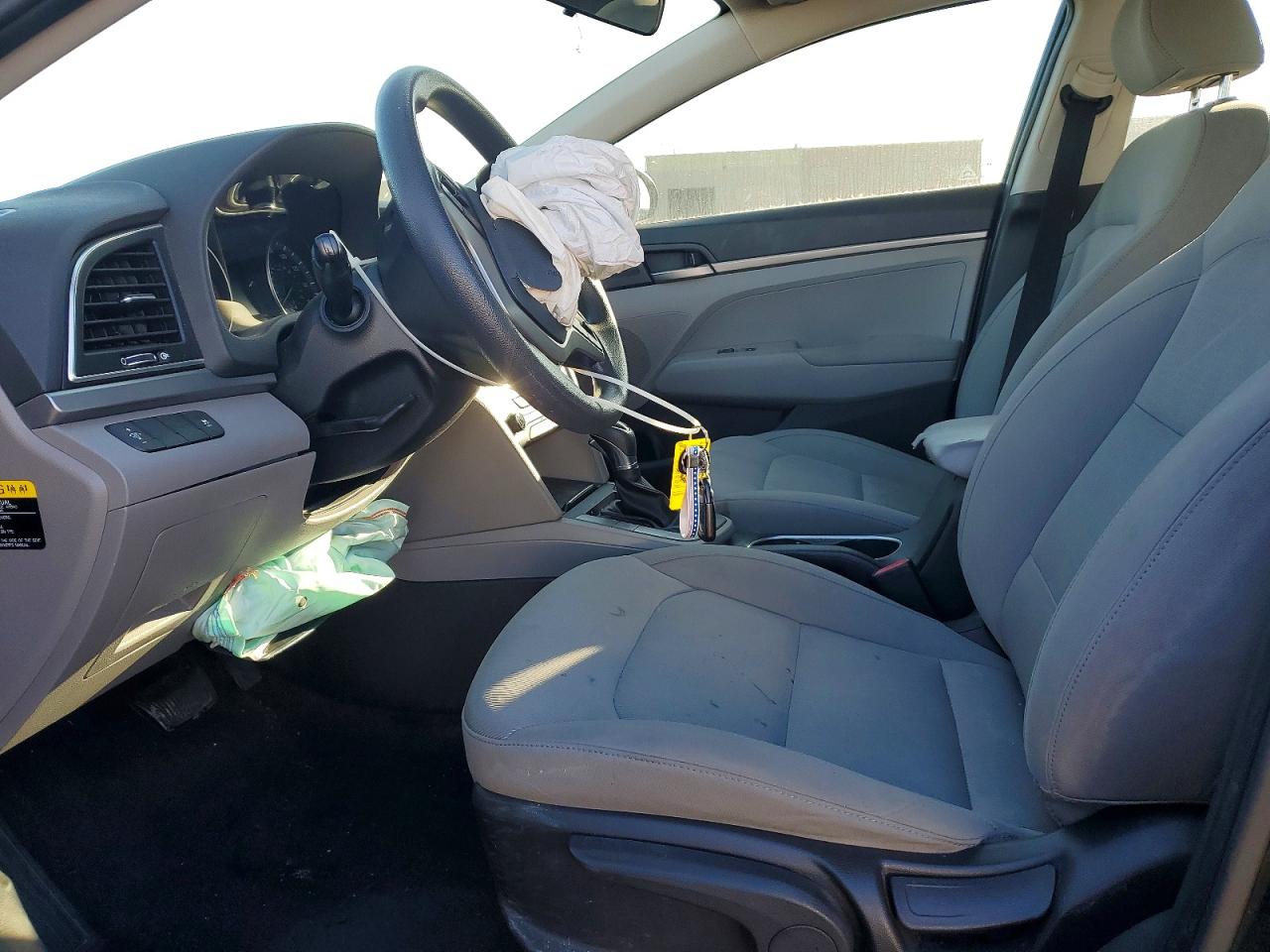 2017 HYUNDAI ELANTRA SE photo 7