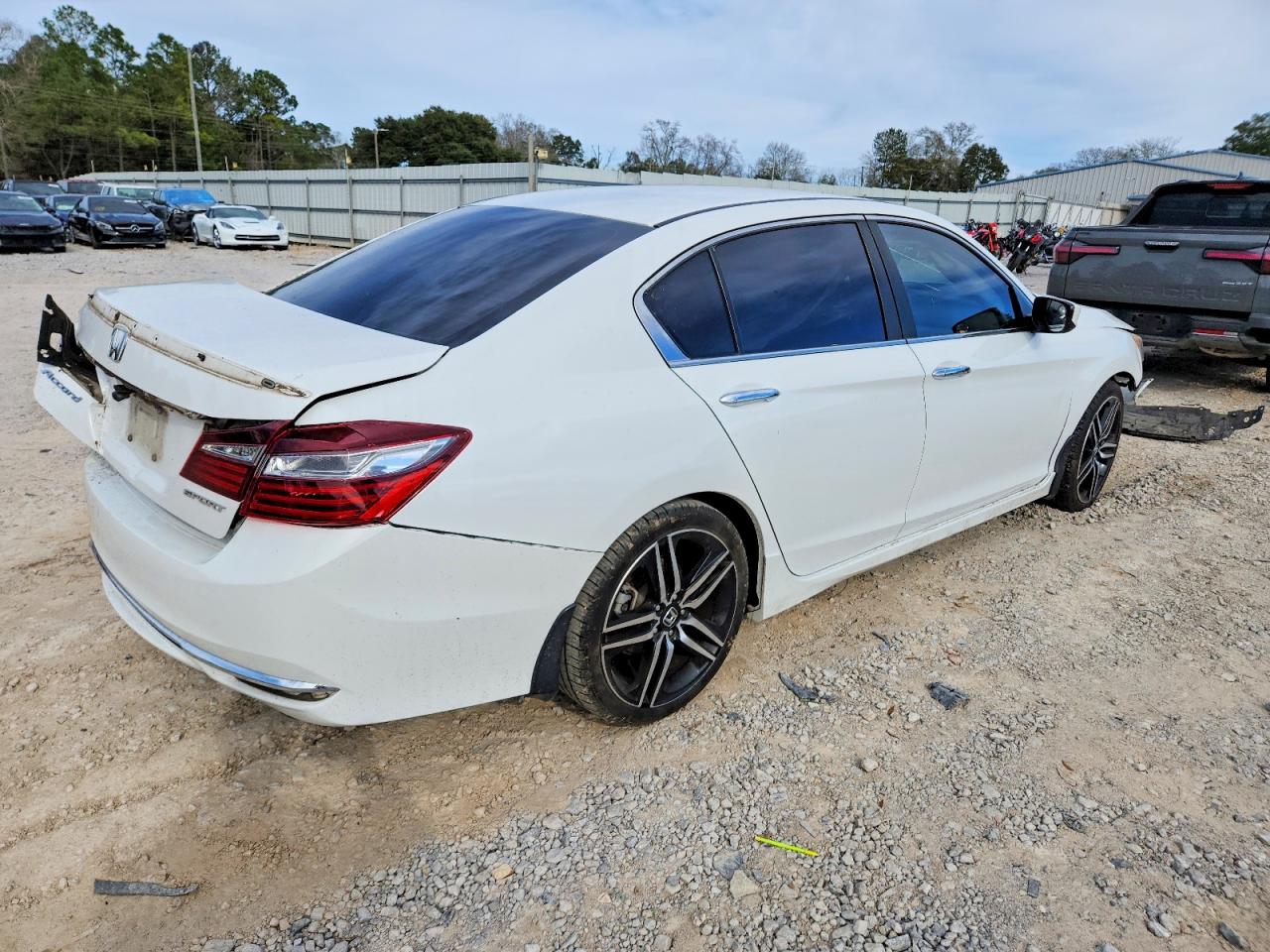 2017 HONDA ACCORD SPORT photo 5