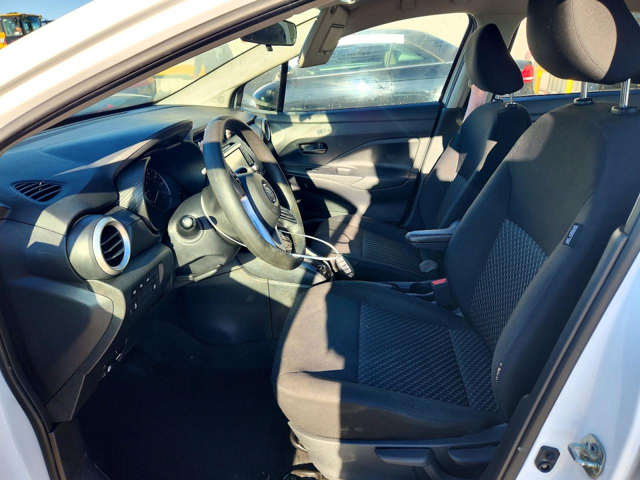 2021 NISSAN VERSA S photo 13