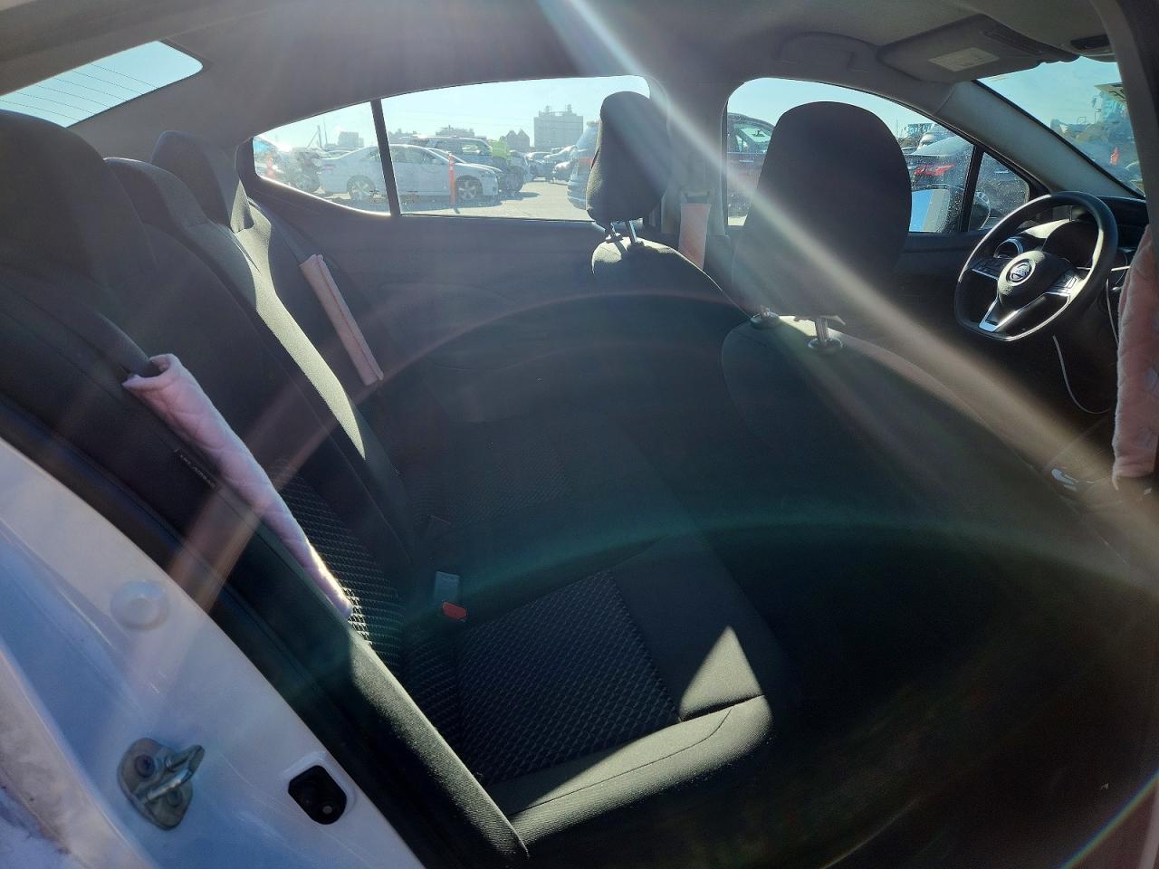 2021 NISSAN VERSA S photo 19
