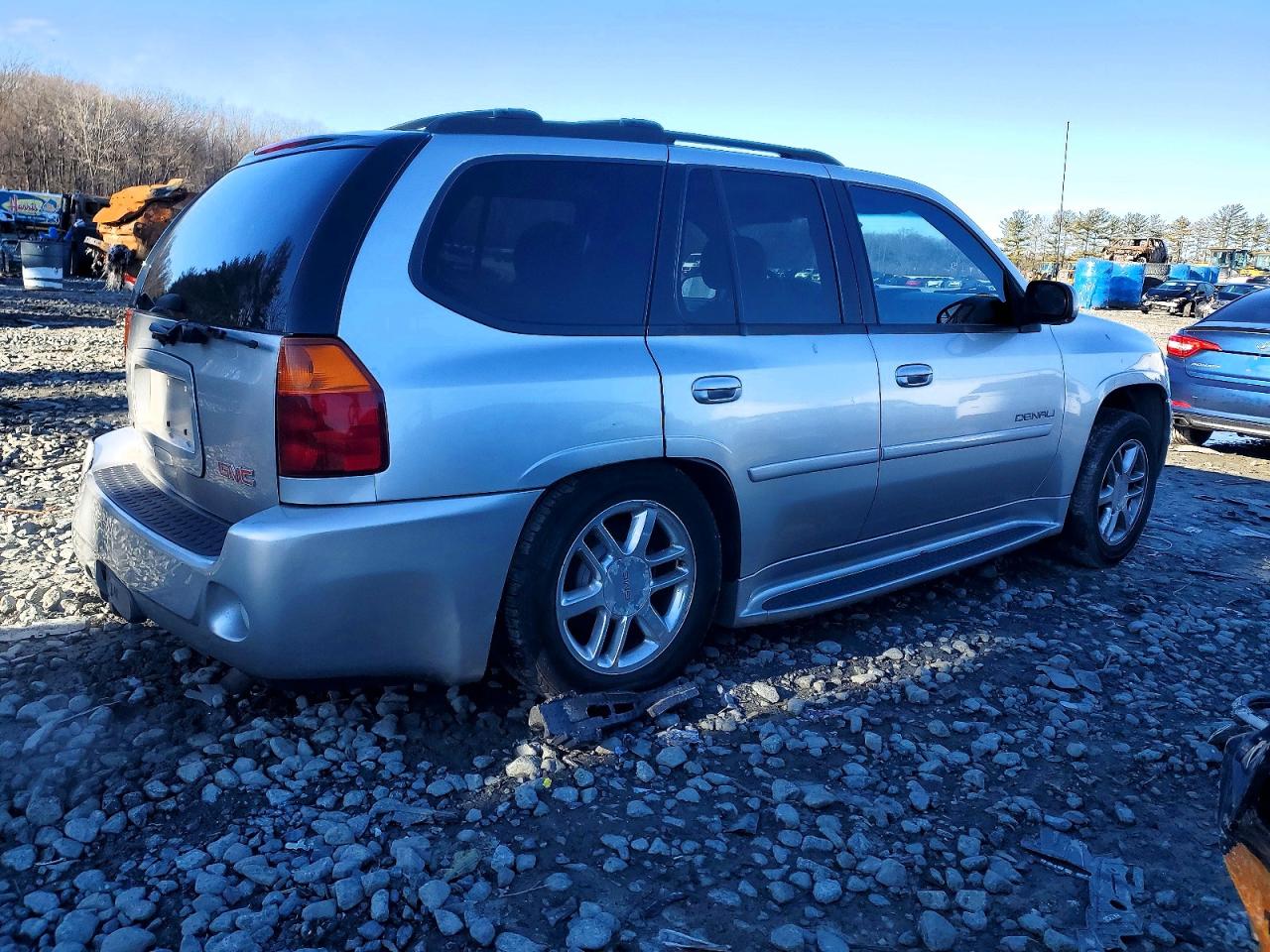 2006 GMC ENVOY DENALI photo 5