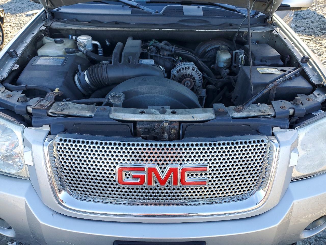 2006 GMC ENVOY DENALI photo 23