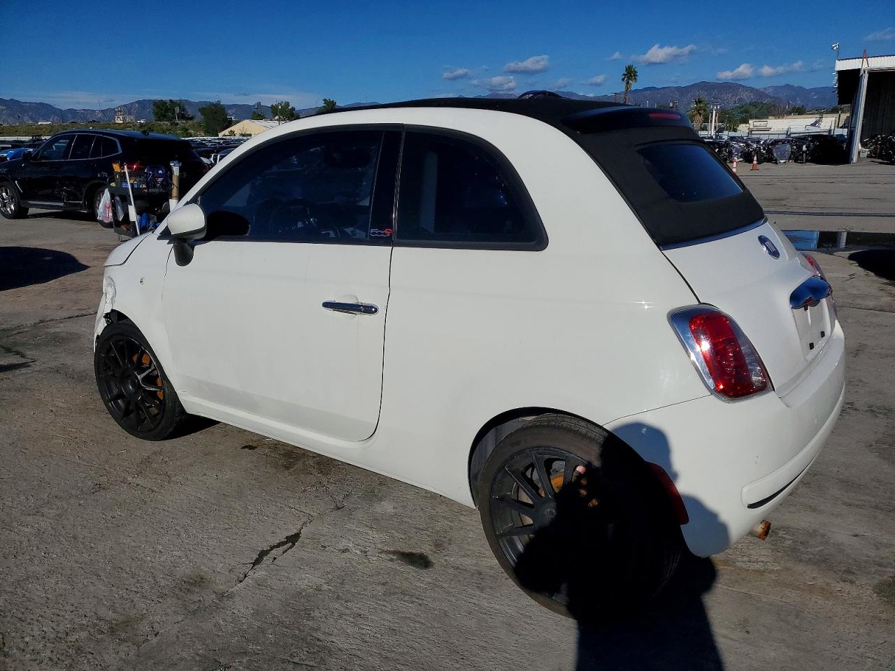 2017 FIAT 500 POP photo 4