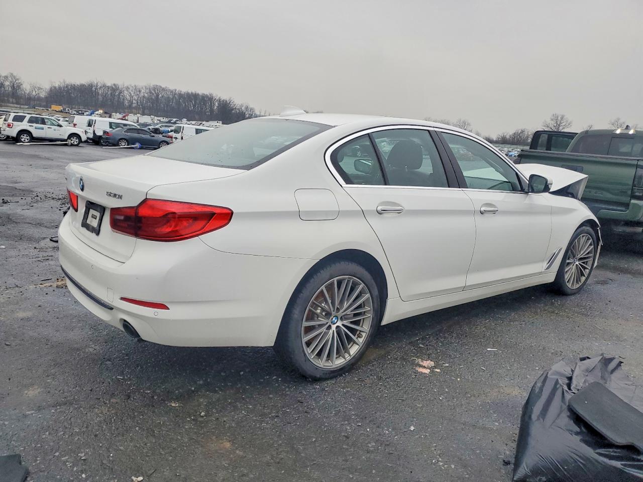 2018 BMW 530 XI photo 3
