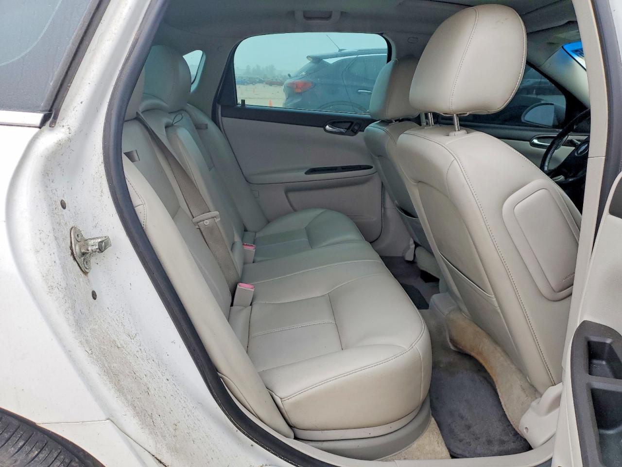 2013 CHEVROLET IMPALA LTZ photo 28