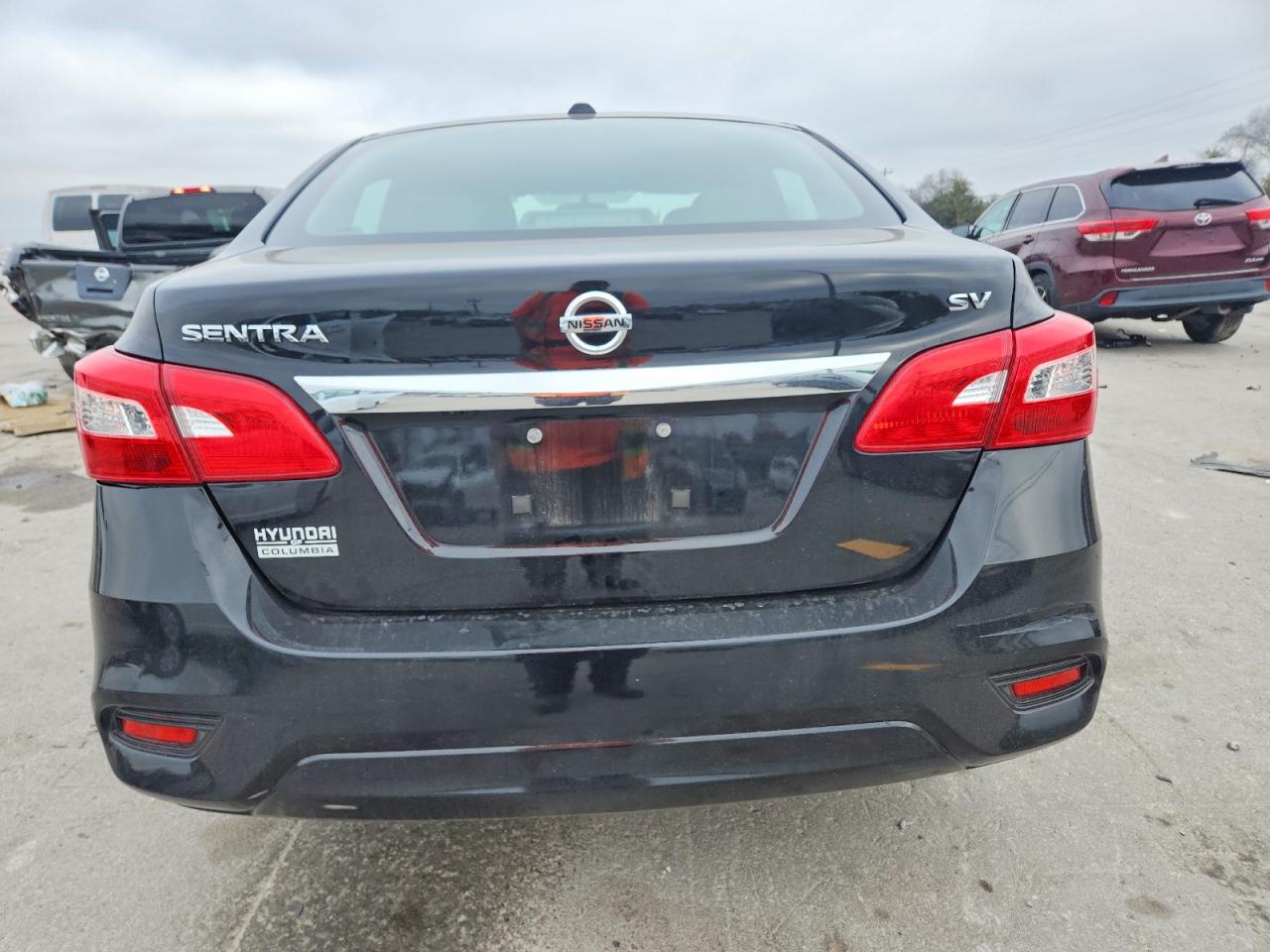 2018 NISSAN SENTRA S photo 6