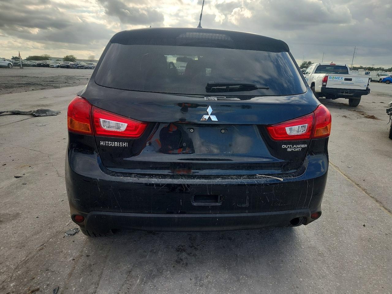2015 MITSUBISHI OUTLANDER SPORT ES photo 6