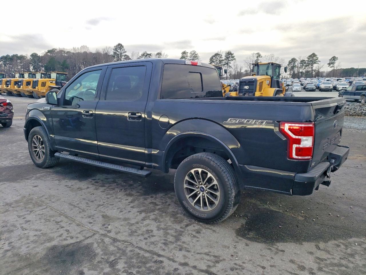 2019 FORD F150 SUPERCREW photo 2