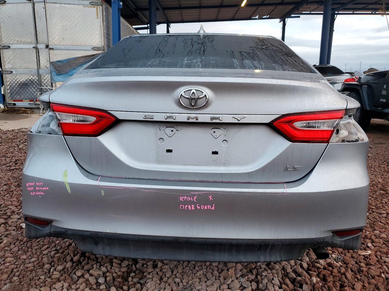 2020 TOYOTA CAMRY LE photo 6