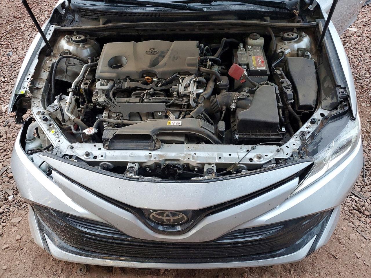 2020 TOYOTA CAMRY LE photo 11