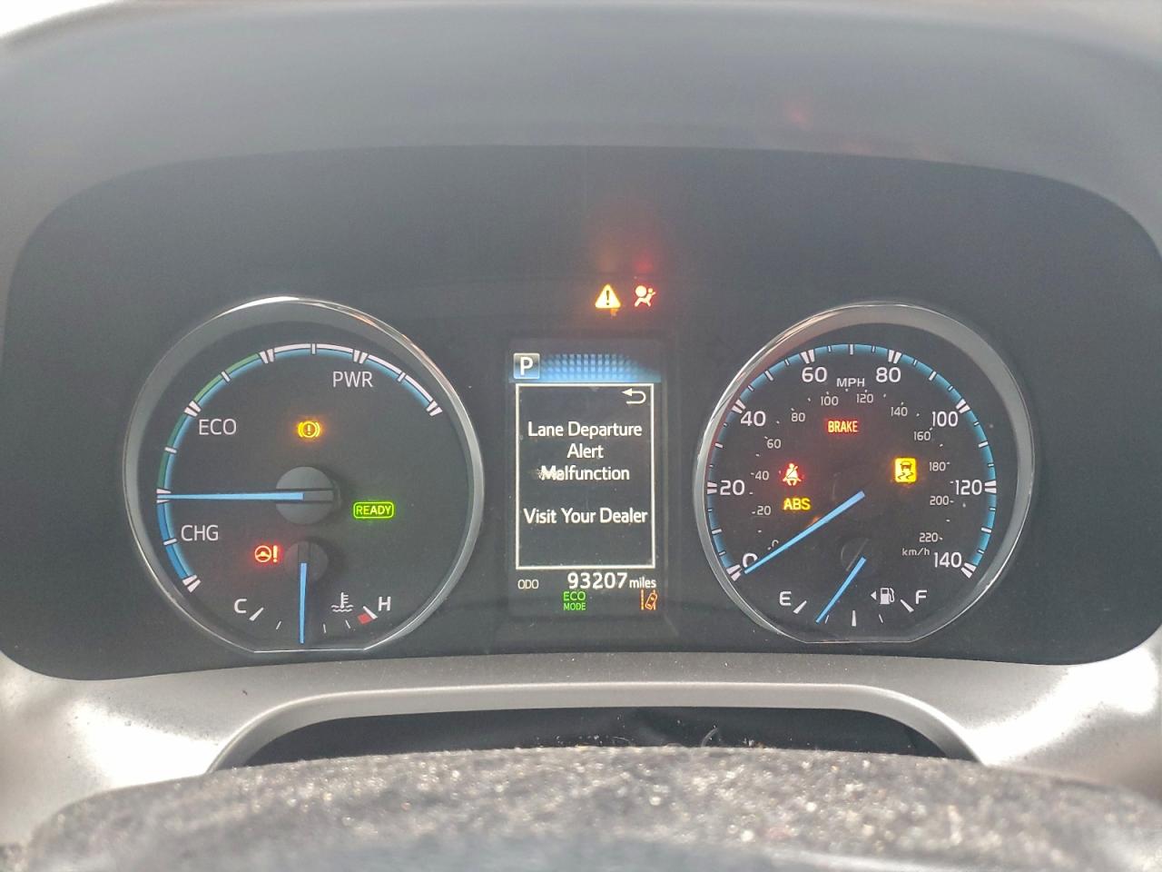 2017 TOYOTA RAV4 HV LE photo 9