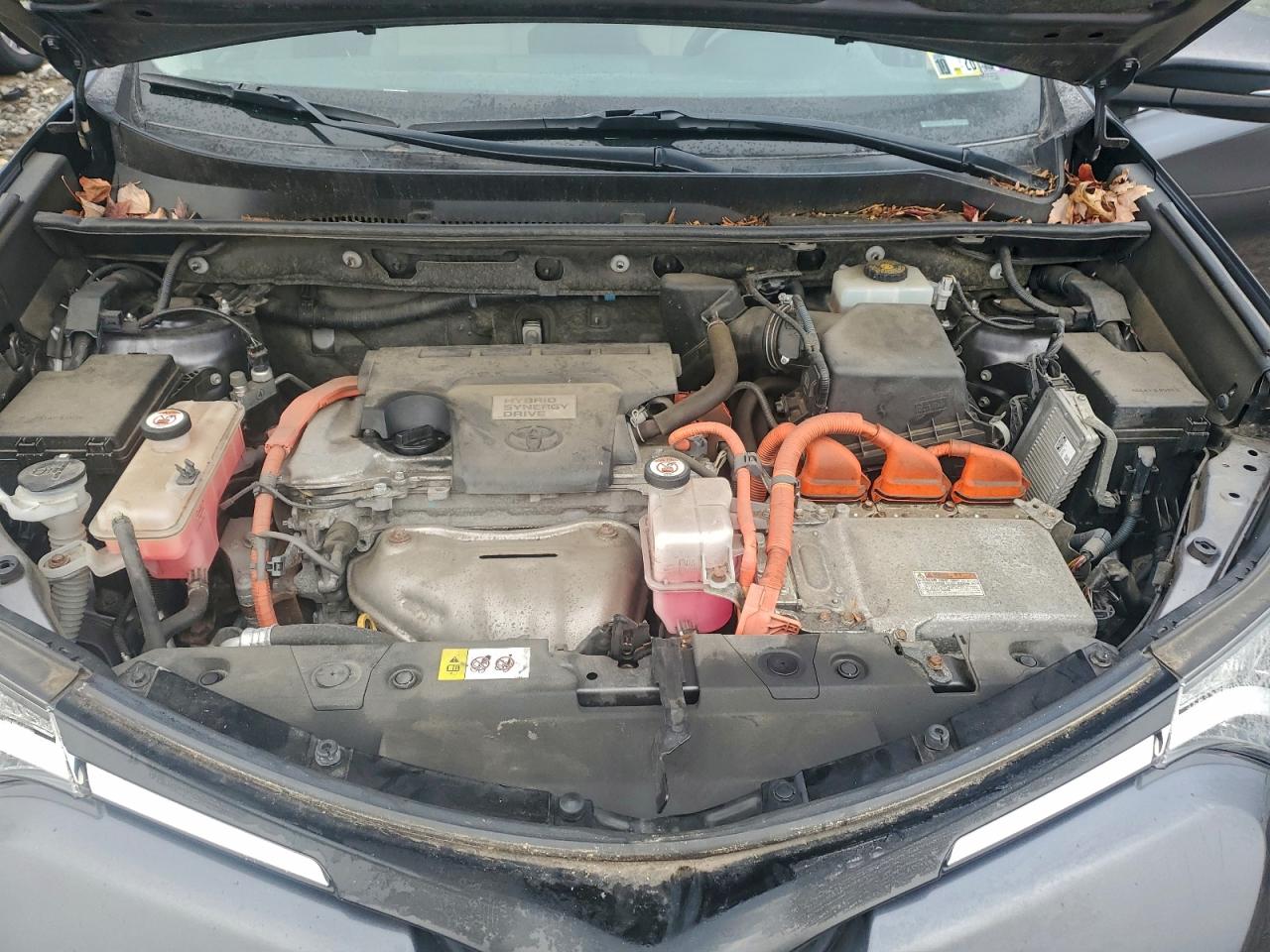2017 TOYOTA RAV4 HV LE photo 12