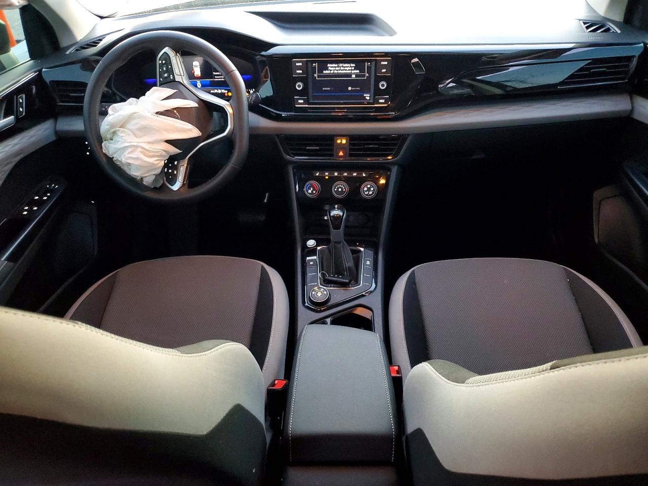2024 VOLKSWAGEN TAOS S photo 8